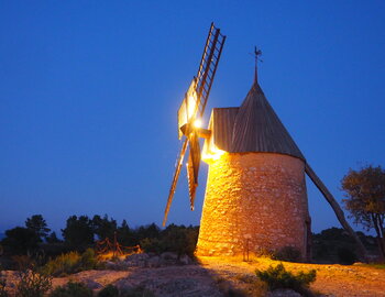 LE MOULIN LA NUIT